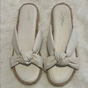 Universal Thread Knotted Cream Sandals